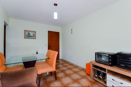 Apartamento para alugar com 73m², 2 quartos e 1 vagaSala