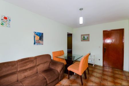 Apartamento para alugar com 73m², 2 quartos e 1 vagaSala