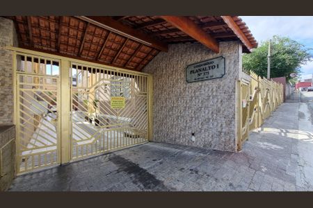 Apartamento para alugar com 73m², 2 quartos e 1 vagaFachada do Condominio