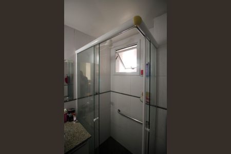 Apartamento para alugar com 65m², 2 quartos e 2 vagasBanheiro