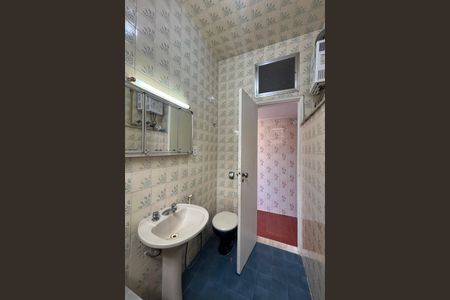 Studio para alugar com 36m², 1 quarto e sem vaga Studio para alugar com 36m², 1 quarto e sem vagaBanheiro social