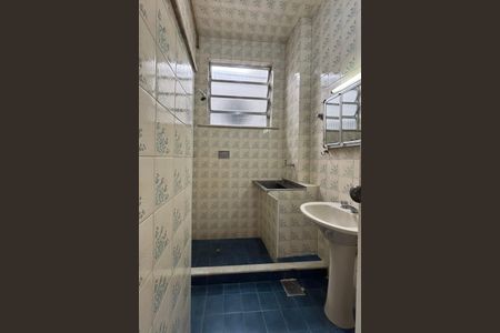 Studio para alugar com 36m², 1 quarto e sem vaga Studio para alugar com 36m², 1 quarto e sem vagaBanheiro social