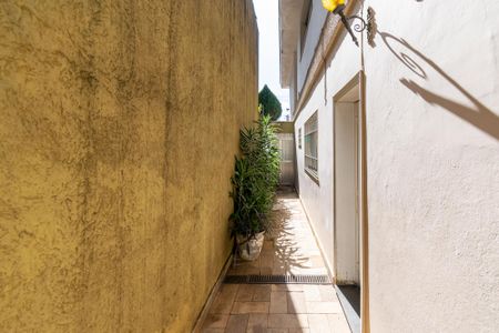 Casa à venda com 500m², 3 quartos e 2 vagasCorredor Externo