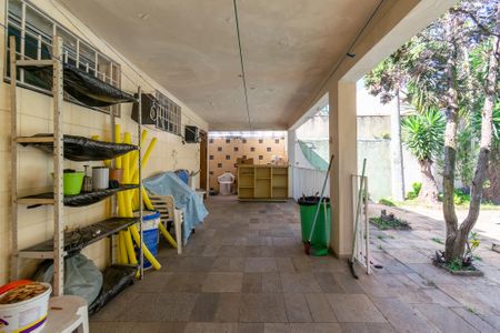 Casa à venda com 500m², 3 quartos e 2 vagasÁrea comum - Piscina