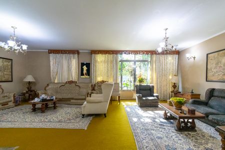 Casa à venda com 500m², 3 quartos e 2 vagasSala