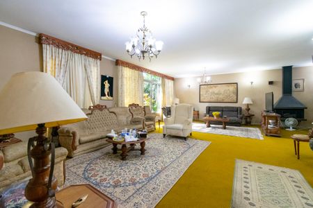 Casa à venda com 500m², 3 quartos e 2 vagasSala