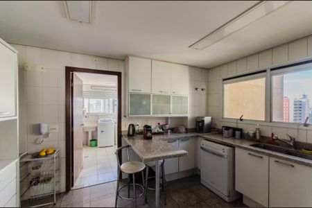 Apartamento à venda com 200m², 4 quartos e 3 vagasCozinha