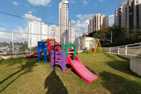 Apartamento à venda com 200m², 4 quartos e 3 vagasÁrea comum - Playground
