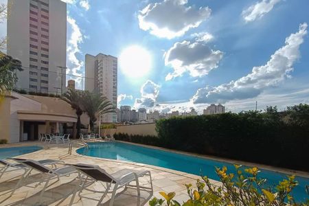 Apartamento à venda com 200m², 4 quartos e 3 vagasÁrea comum - Piscina