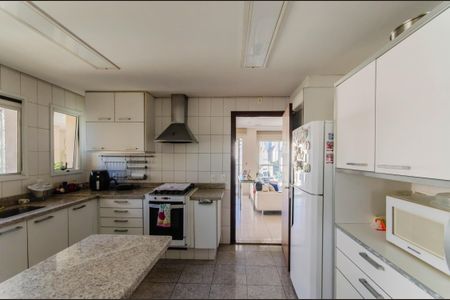 Apartamento à venda com 200m², 4 quartos e 3 vagasCozinha