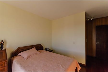 Apartamento à venda com 200m², 4 quartos e 3 vagasSuíte 1