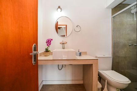 Apartamento à venda com 207m², 2 quartos e 2 vagasBanheiro 2