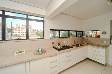 Apartamento à venda com 207m², 2 quartos e 2 vagasCozinha