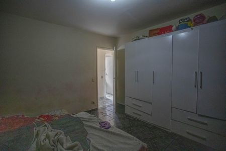 Casa à venda com 220m², 5 quartos e 3 vagas Casa à venda com 220m², 5 quartos e 3 vagasCasa 1 - Quarto 2