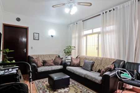 Casa à venda com 250m², 3 quartos e 1 vagaSala