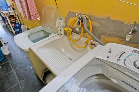 Casa à venda com 250m², 3 quartos e 1 vagaÁrea de Serviço