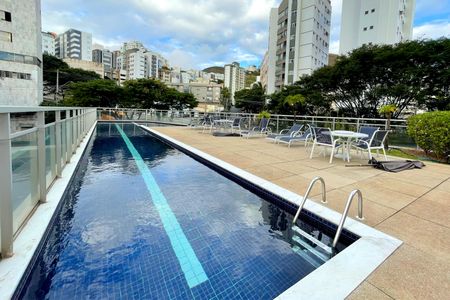 Apartamento à venda com 200m², 5 quartos e 4 vagasÁrea comum - Piscina