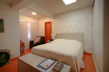 Apartamento à venda com 200m², 5 quartos e 4 vagasSuíte 1