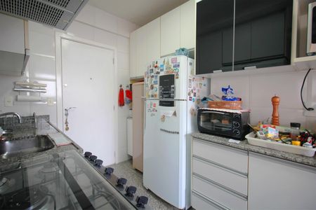 Apartamento à venda com 200m², 5 quartos e 4 vagasCozinha
