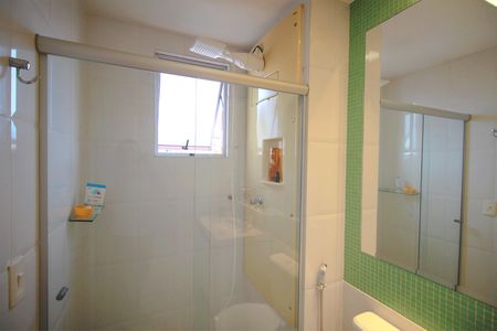 Apartamento à venda com 200m², 5 quartos e 4 vagasBanheiro da Suíte 2