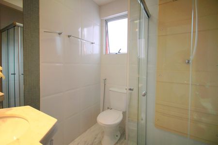 Apartamento à venda com 200m², 5 quartos e 4 vagasBanheiro da Suíte 3