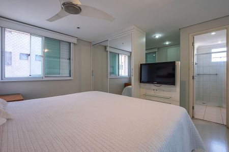 Apartamento à venda com 65m², 2 quartos e 3 vagasSuíte