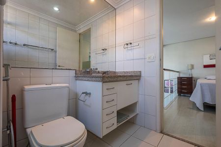 Apartamento à venda com 65m², 2 quartos e 3 vagasSuíte - Banheiro