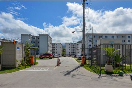 Apartamento à venda com 47m², 2 quartos e 1 vaga Apartamento à venda com 47m², 2 quartos e 1 vagaFachada e portaria