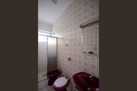 Casa à venda com 187m², 3 quartos e 5 vagasBanheiro da Suite