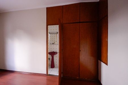 Casa à venda com 187m², 3 quartos e 5 vagasQuarto 1 - Suite