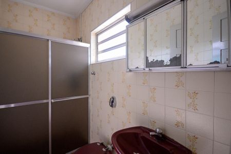 Casa à venda com 187m², 3 quartos e 5 vagasBanheiro Social