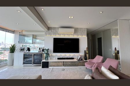 Apartamento à venda com 100m², 2 quartos e 2 vagasSala