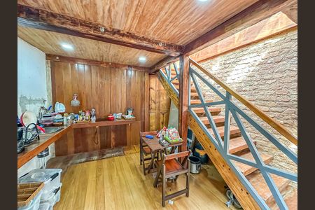 Casa à venda com 300m², 2 quartos e sem vaga Casa à venda com 300m², 2 quartos e sem vagaCozinha 2