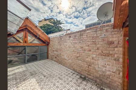 Casa à venda com 300m², 2 quartos e sem vaga Casa à venda com 300m², 2 quartos e sem vagaÁrea comum