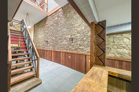 Casa à venda com 300m², 2 quartos e sem vaga Casa à venda com 300m², 2 quartos e sem vagaCozinha