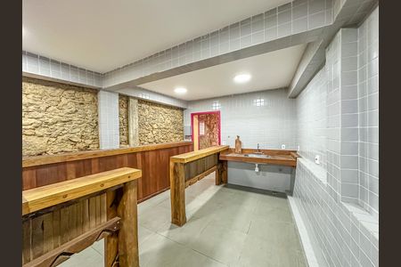 Casa à venda com 300m², 2 quartos e sem vaga Casa à venda com 300m², 2 quartos e sem vagaCozinha