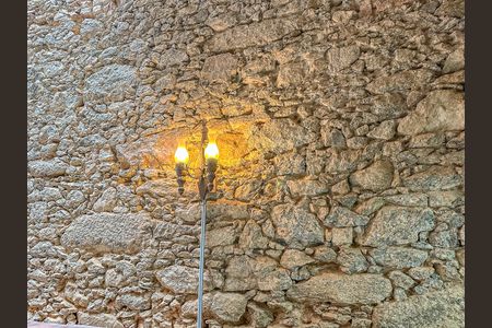 Casa à venda com 300m², 2 quartos e sem vaga Casa à venda com 300m², 2 quartos e sem vagaÁrea comum