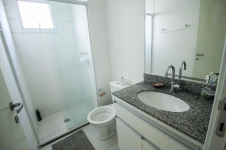Apartamento à venda com 96m², 3 quartos e 2 vagas Apartamento à venda com 96m², 3 quartos e 2 vagasBanheiro Social