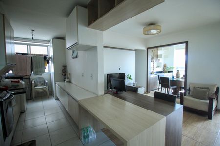 Apartamento à venda com 96m², 3 quartos e 2 vagas Apartamento à venda com 96m², 3 quartos e 2 vagasCozinha