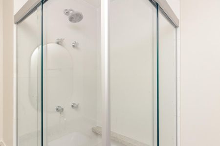 Studio para alugar com 30m², 1 quarto e sem vaga Studio para alugar com 30m², 1 quarto e sem vagaBanheiro