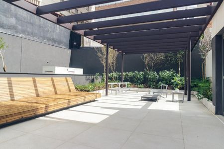 Studio para alugar com 30m², 1 quarto e sem vaga Studio para alugar com 30m², 1 quarto e sem vagaÁrea comum - Churrasqueira