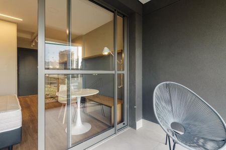 Studio para alugar com 30m², 1 quarto e sem vaga Studio para alugar com 30m², 1 quarto e sem vagaVaranda do Studio