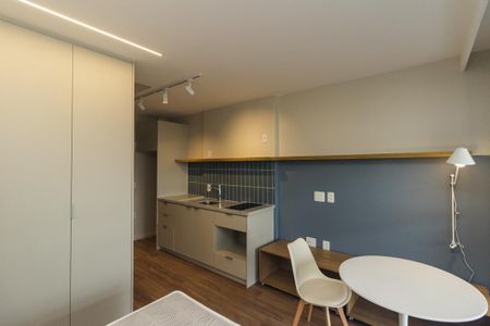 Studio para alugar com 30m², 1 quarto e sem vaga Studio para alugar com 30m², 1 quarto e sem vagaStudio