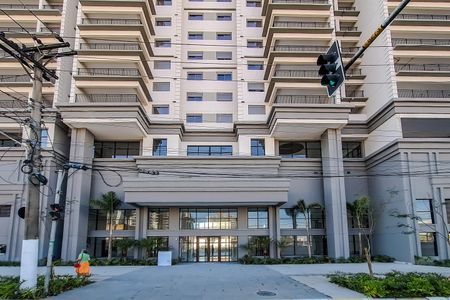 Apartamento à venda com 107m², 2 quartos e 2 vagas Apartamento à venda com 107m², 2 quartos e 2 vagasFachada