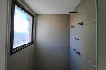 Apartamento à venda com 107m², 2 quartos e 2 vagas Apartamento à venda com 107m², 2 quartos e 2 vagasBanheiro / Suíte 2