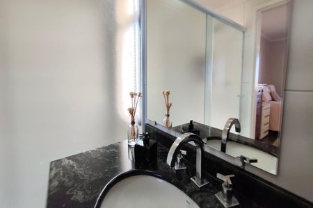 Apartamento à venda com 360m², 3 quartos e 2 vagasBanheiro Suíte