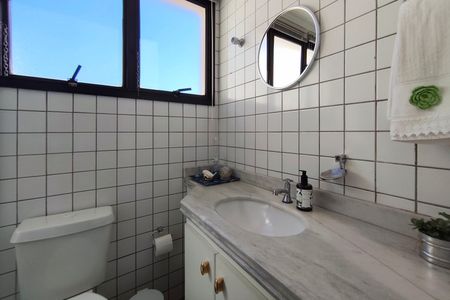 Apartamento à venda com 360m², 3 quartos e 2 vagasLavabo 2