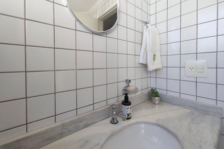Apartamento à venda com 360m², 3 quartos e 2 vagasLavabo 2