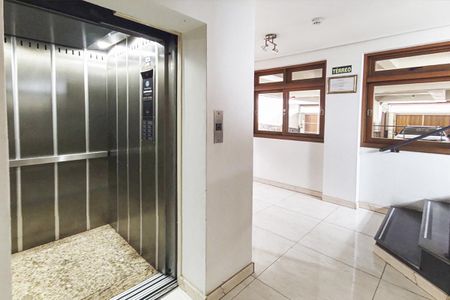 Apartamento à venda com 60m², 2 quartos e sem vagaÁrea comum