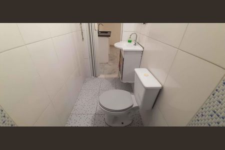 Casa para alugar com 50m², 1 quarto e sem vaga Casa para alugar com 50m², 1 quarto e sem vagaBanheiro